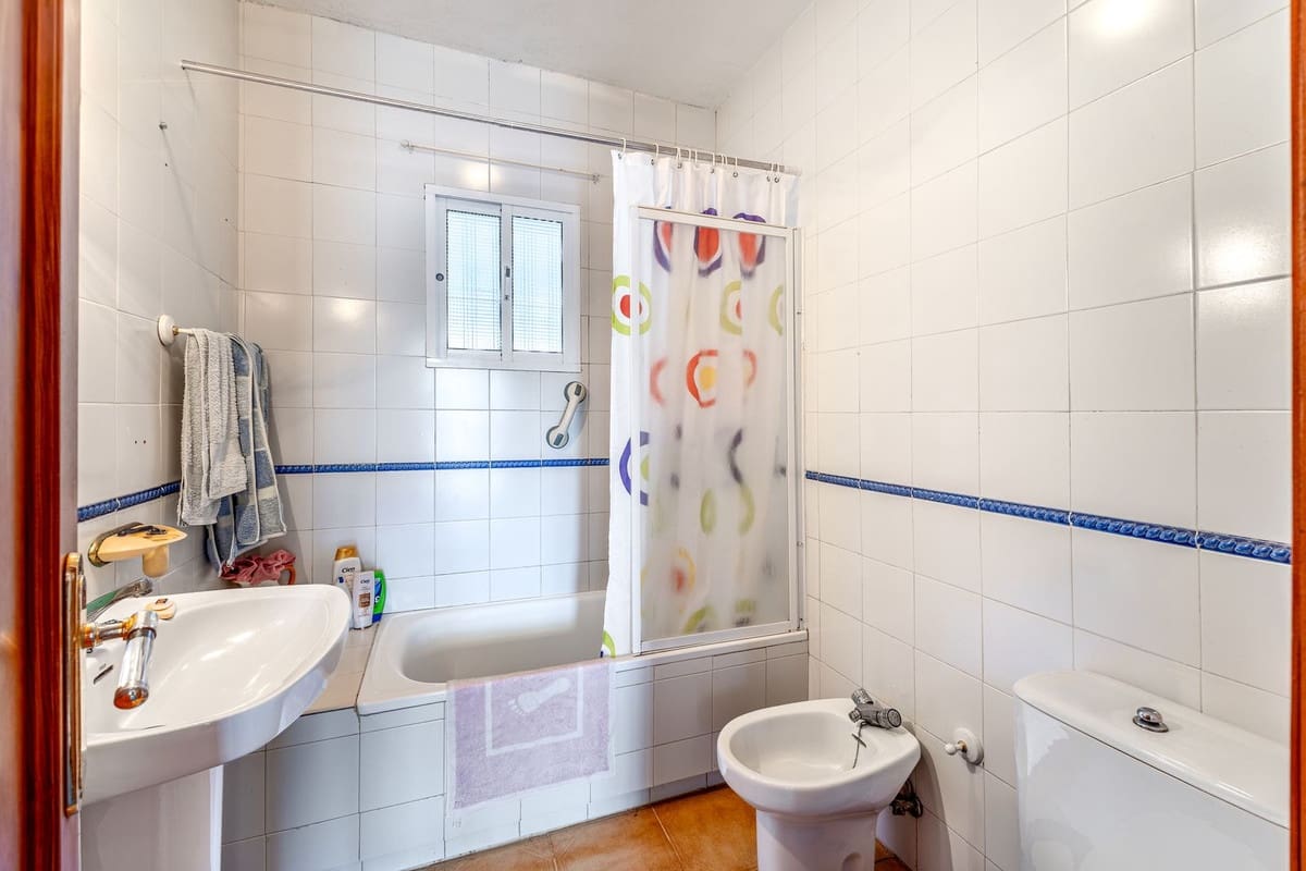 Finca/Casa Rural de 2 habitaciones en Cártama en venta con piscina garaje - 265.000 € (Ref: 9426553)