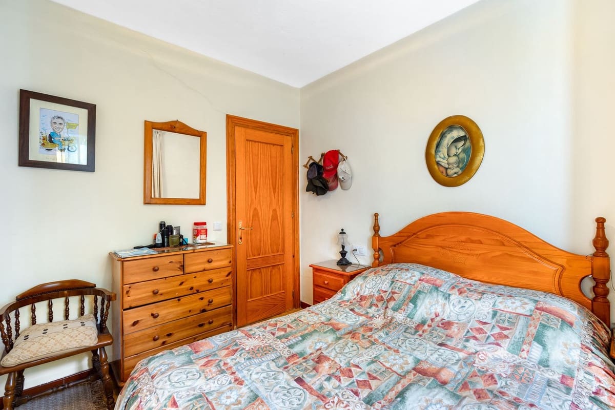 2 slaapkamer Finca/Landhuis te koop in Cartama met zwembad garage - € 265.000 (Ref: 9426553)