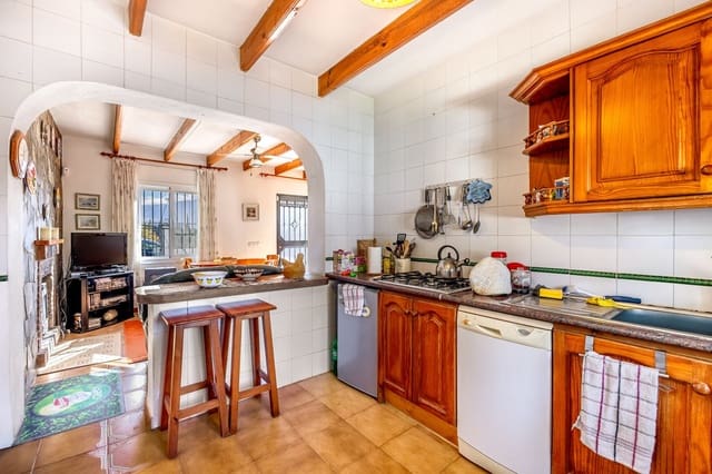 2 slaapkamer Finca/Landhuis te koop in Cártama met zwembad garage - € 265.000 (Ref: 9426553)