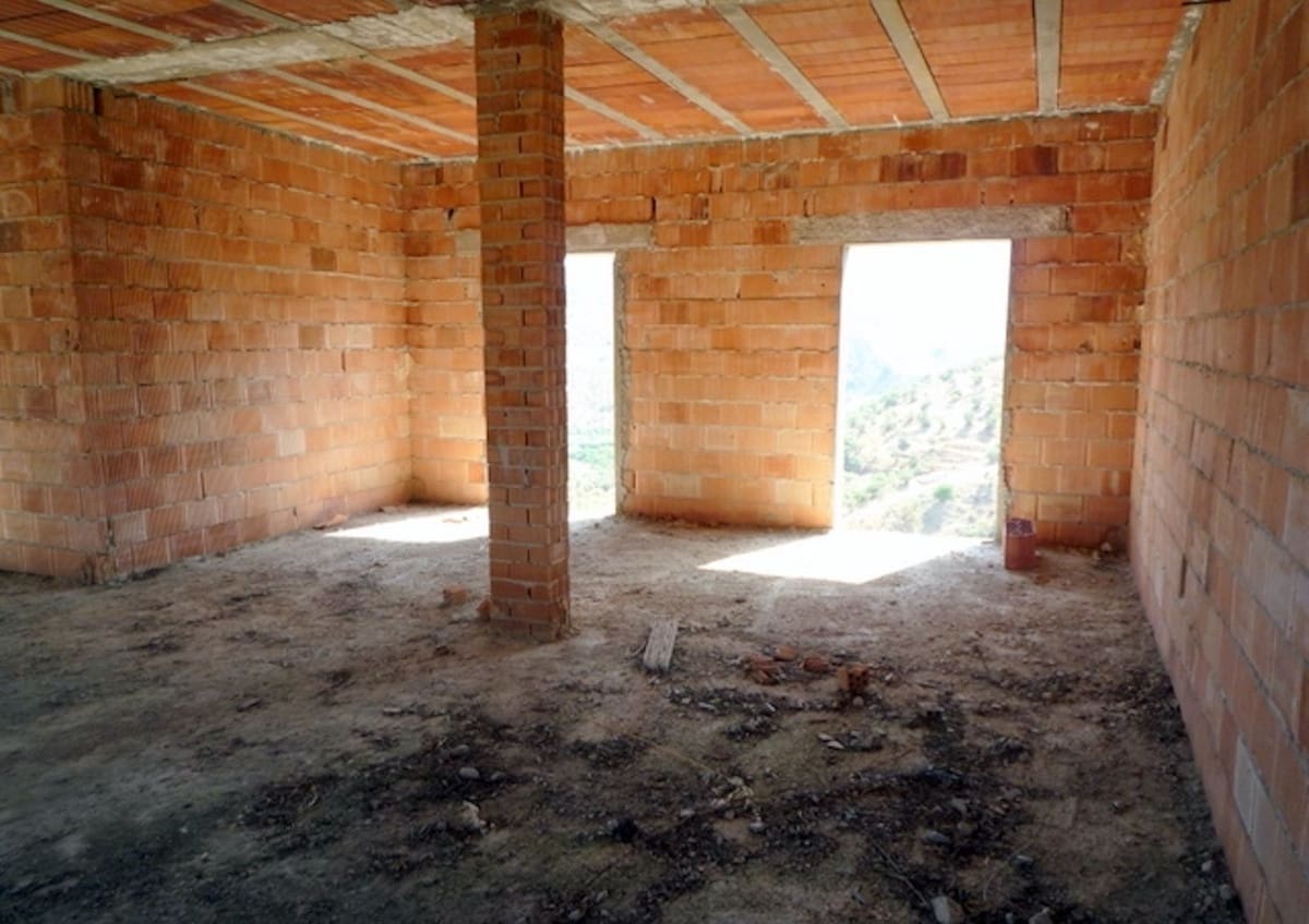 3 makuuhuone Maalaistalo myytävänä paikassa Tolox - 55 000 € (Ref: 9487166)