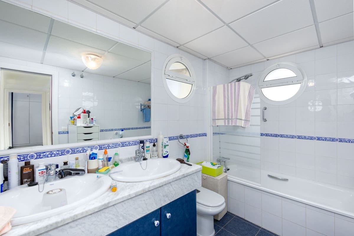 3 soveværelse Semi-Rækkehus til salg i Alhaurin Golf med swimmingpool garage - € 399.000 (Ref: 9539491)