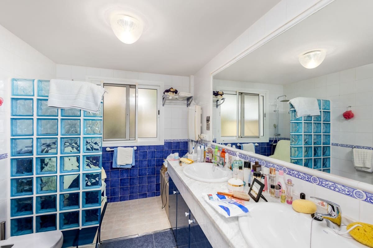 3 soveværelse Semi-Rækkehus til salg i Alhaurin Golf med swimmingpool garage - € 399.000 (Ref: 9539491)