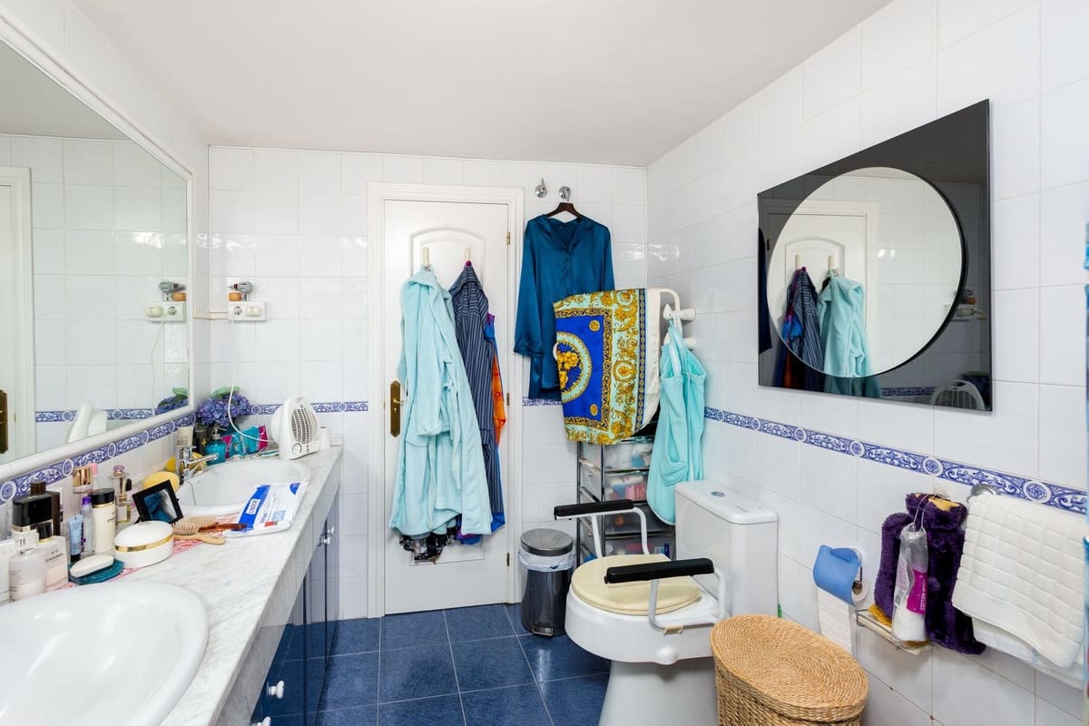 3 soveværelse Semi-Rækkehus til salg i Alhaurin Golf med swimmingpool garage - € 399.000 (Ref: 9539491)