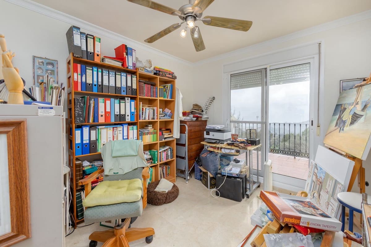 3 soveværelse Semi-Rækkehus til salg i Alhaurin Golf med swimmingpool garage - € 399.000 (Ref: 9539491)