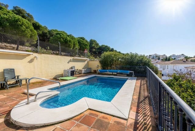 3 sovrum Semi-fristående Villa till salu i Alhaurín Golf, Alhaurín el Grande med pool garage - 399 000 € (Ref: 9539491)