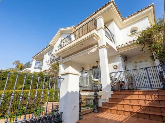 3 sovrum Semi-fristående Villa till salu i Alhaurín Golf, Alhaurín el Grande med pool garage - 399 000 € (Ref: 9539491)