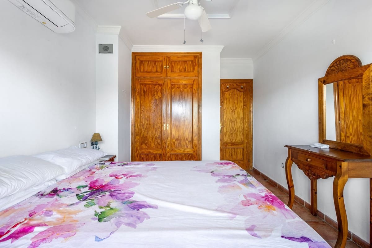 Apartamento de 3 habitaciones en Alhaurín el Grande en venta con piscina garaje - 259.000 € (Ref: 9542402)