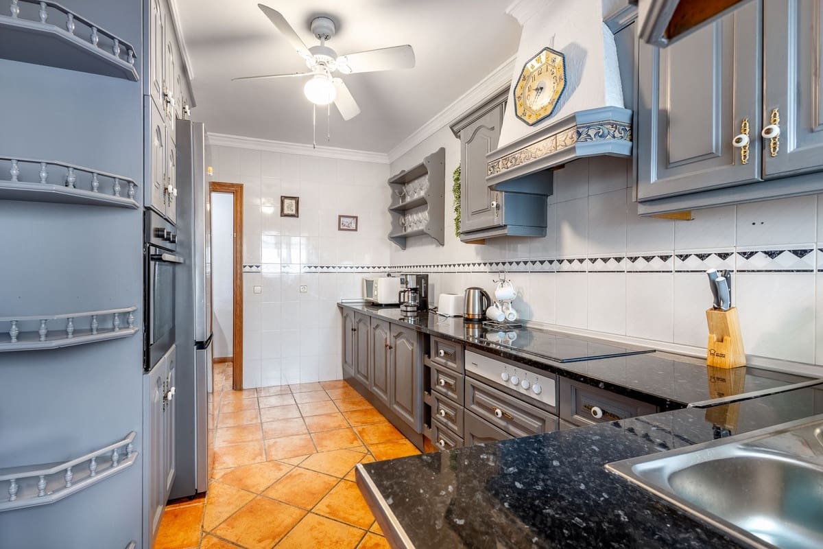 Apartamento de 3 habitaciones en Alhaurín el Grande en venta con piscina garaje - 259.000 € (Ref: 9542402)