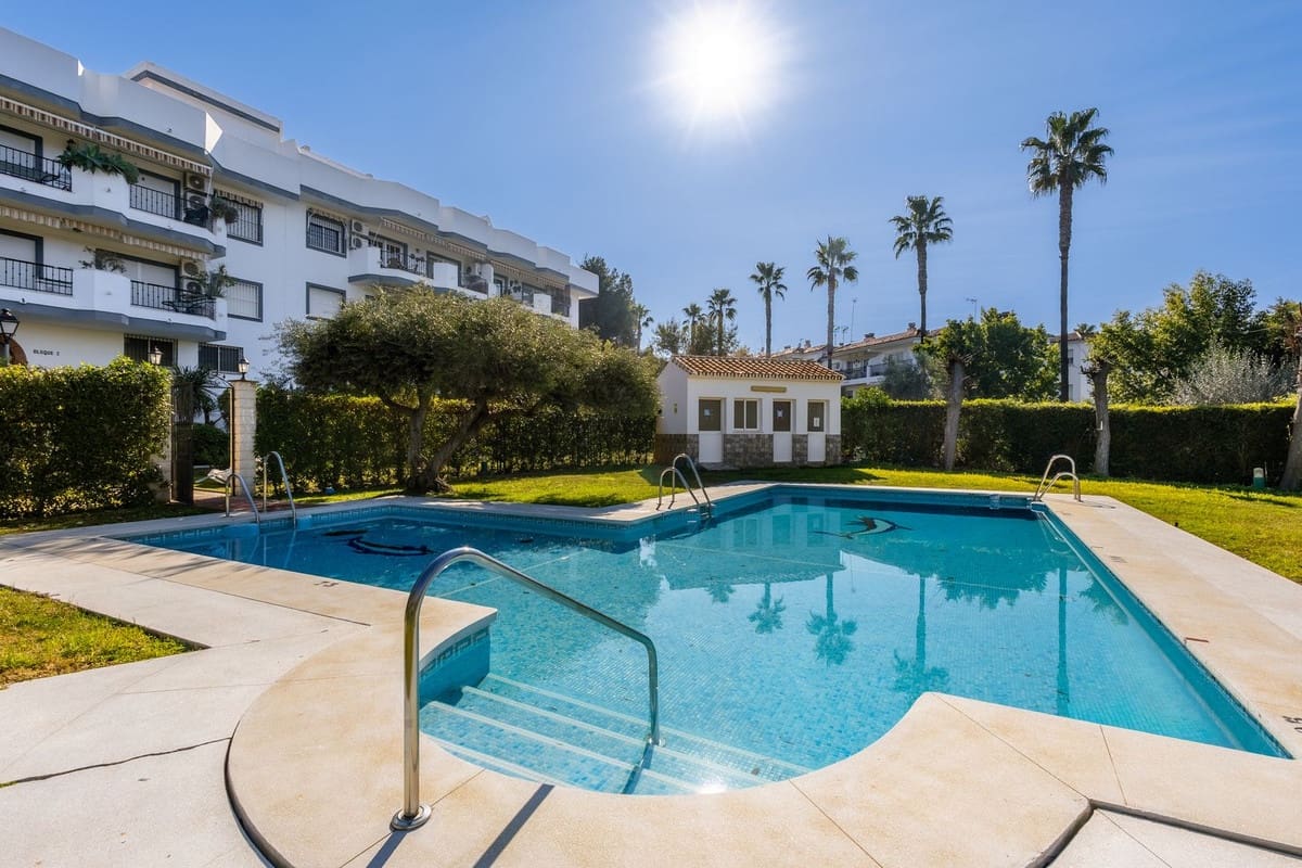 Apartamento de 3 habitaciones en Alhaurín el Grande en venta con piscina garaje - 259.000 € (Ref: 9542402)