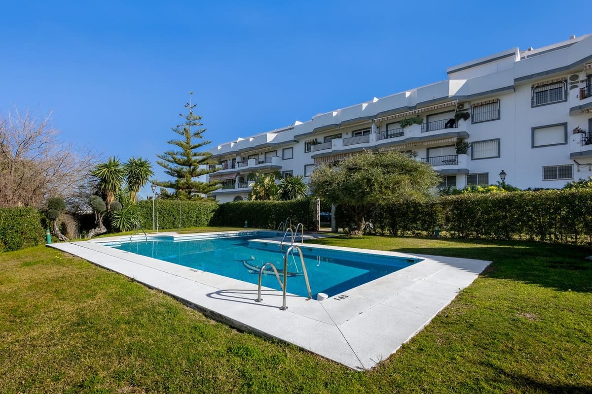 Apartamento de 3 habitaciones en Alhaurín el Grande en venta con piscina garaje - 259.000 € (Ref: 9542402)