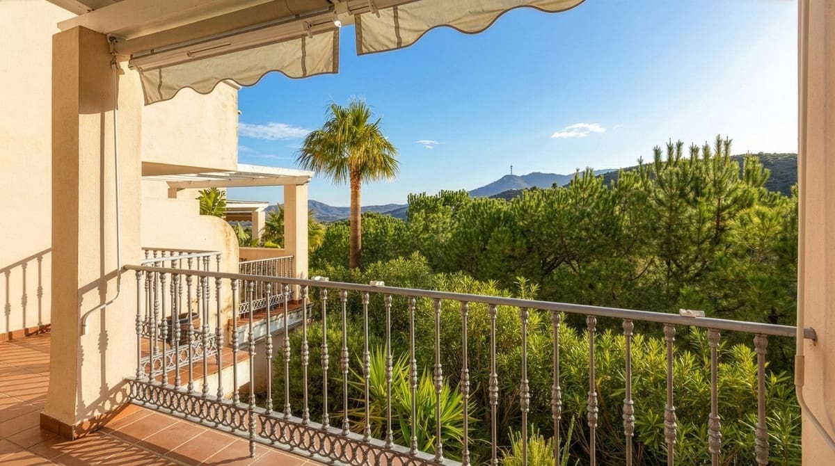 3 makuuhuone Omakotitalo myytävänä paikassa Alhaurin Golf mukana uima-altaan 
autotalli - 399 000 € (Ref: 9571741)