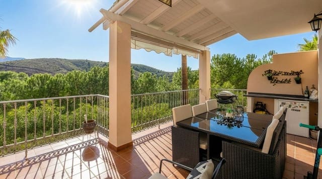 Casa de 3 habitaciones en Alhaurín Golf, Alhaurín el Grande en venta con piscina garaje - 399.000 € (Ref: 9571741)