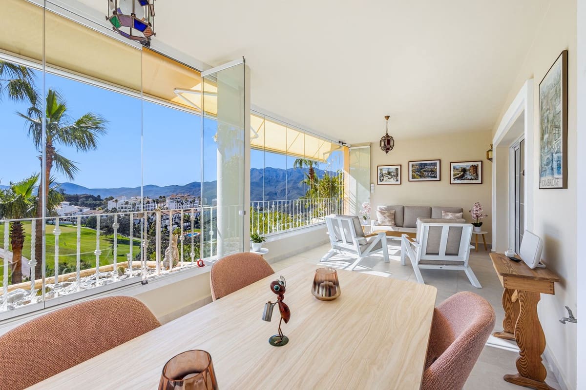 3 bedroom Apartment for sale in Alhaurin Golf with pool garage - € 455,000 (Ref: 9580119)