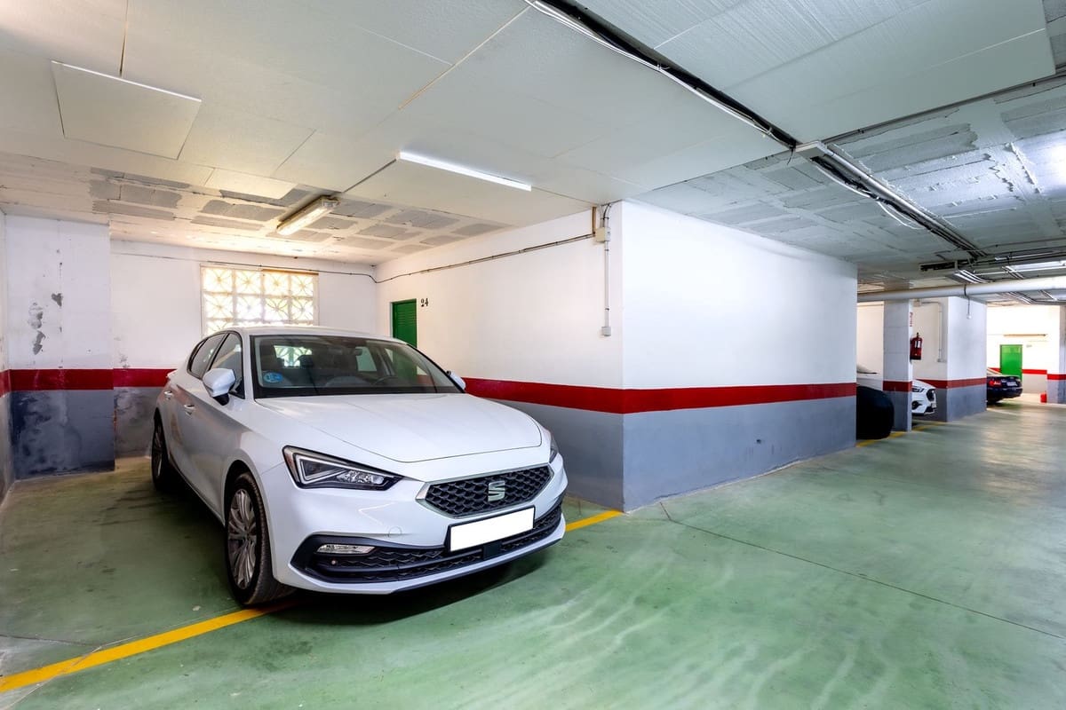 3 bedroom Apartment for sale in Alhaurin Golf with pool garage - € 455,000 (Ref: 9580119)