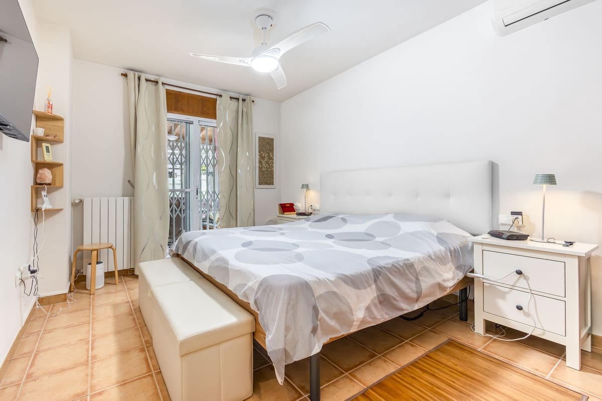 3 sypialnia Willa na sprzedaż w Coin z basenem garażem - 725 000 € (Ref: 9715397)