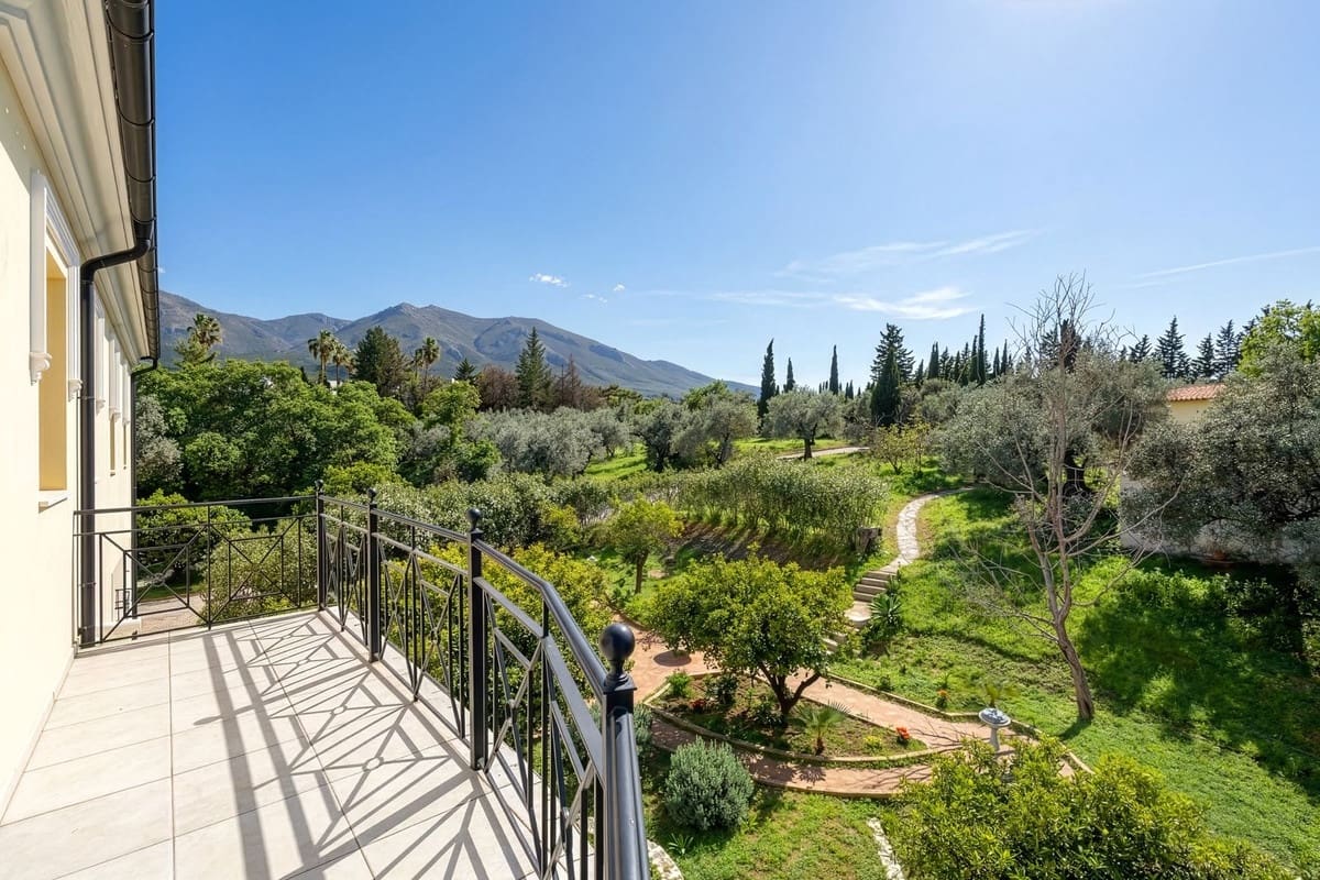 7 soveværelse Villa til salg i Alhaurin el Grande med swimmingpool garage - € 2.200.000 (Ref: 9720770)