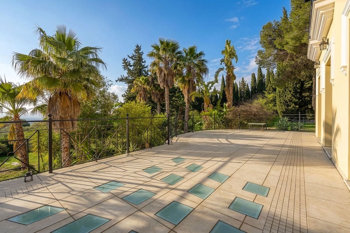7 bedroom Villa for sale in Alhaurin el Grande with pool garage - € 2,200,000 (Ref: 9720770)