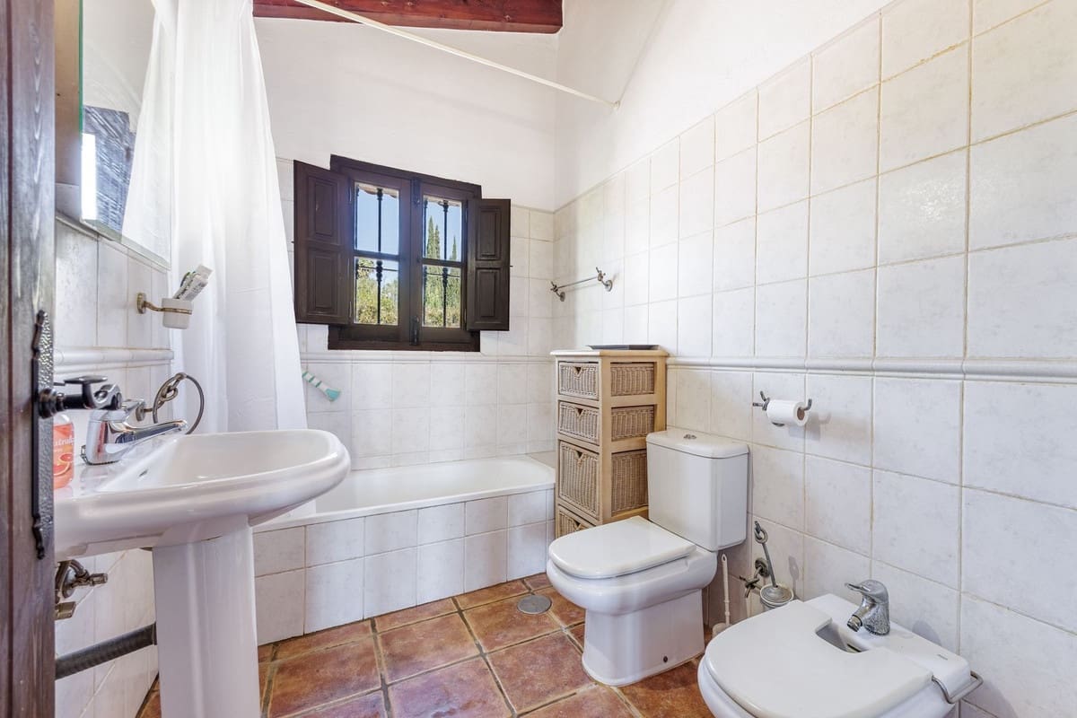 4 slaapkamer Finca/Landhuis te koop in Alhaurin el Grande met zwembad garage - € 575.000 (Ref: 9787927)