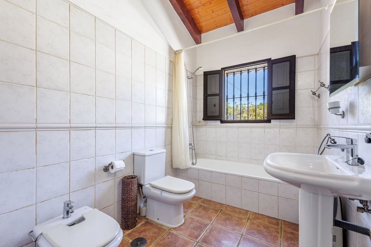 4 slaapkamer Finca/Landhuis te koop in Alhaurin el Grande met zwembad garage - € 575.000 (Ref: 9787927)