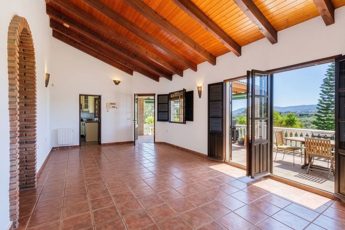 4 slaapkamer Finca/Landhuis te koop in Alhaurin el Grande met zwembad garage - € 575.000 (Ref: 9787927)