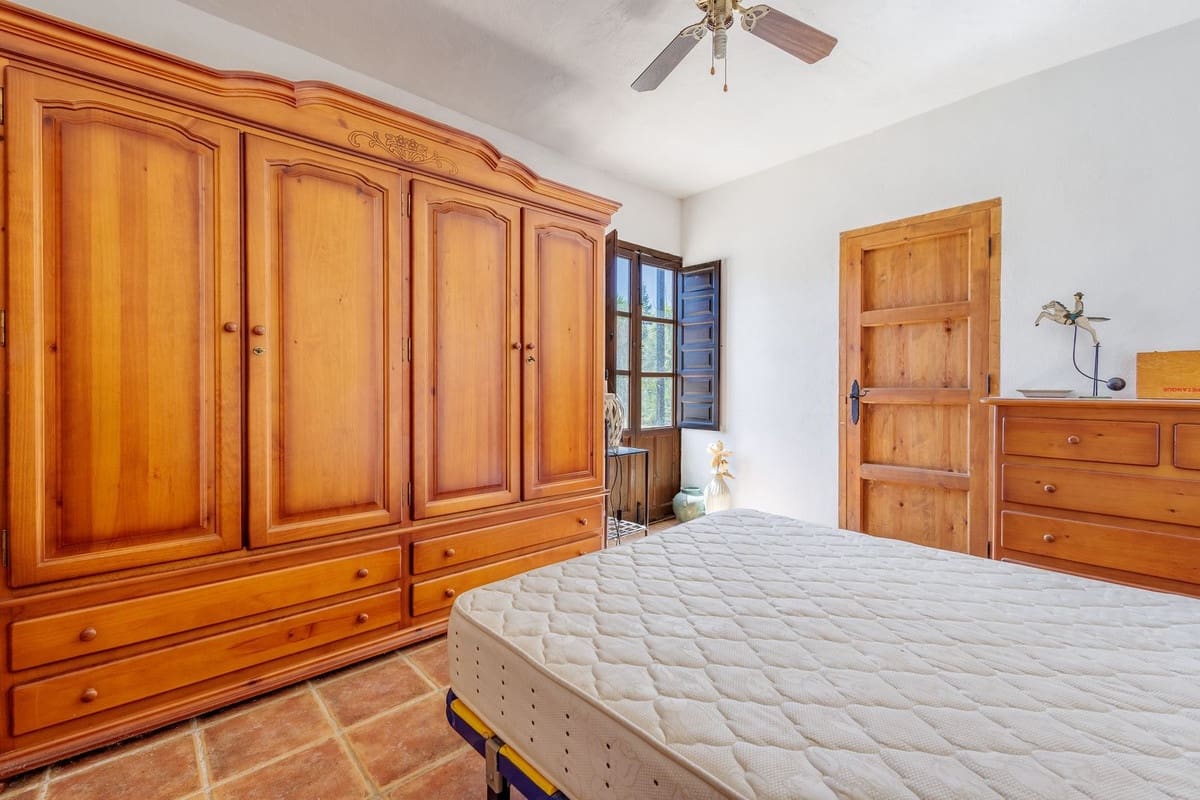 4 slaapkamer Finca/Landhuis te koop in Alhaurin el Grande met zwembad garage - € 575.000 (Ref: 9787927)