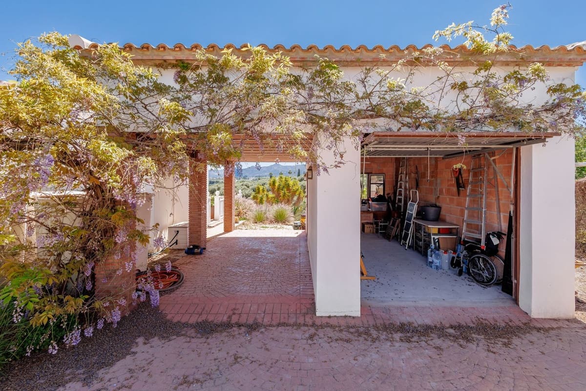 4 slaapkamer Finca/Landhuis te koop in Alhaurin el Grande met zwembad garage - € 575.000 (Ref: 9787927)