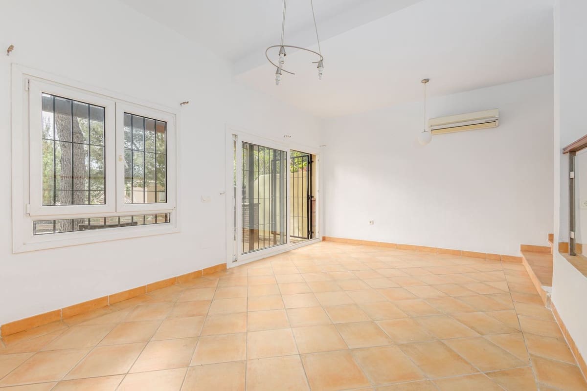 3 Zimmer Haus zu verkaufen in Alhaurin Golf mit Pool Garage - 349.000 € (Ref: 9807293)