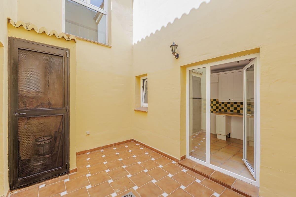 3 Zimmer Haus zu verkaufen in Alhaurin Golf mit Pool Garage - 349.000 € (Ref: 9807293)