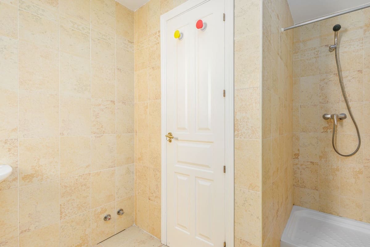 3 Zimmer Haus zu verkaufen in Alhaurin Golf mit Pool Garage - 349.000 € (Ref: 9807293)