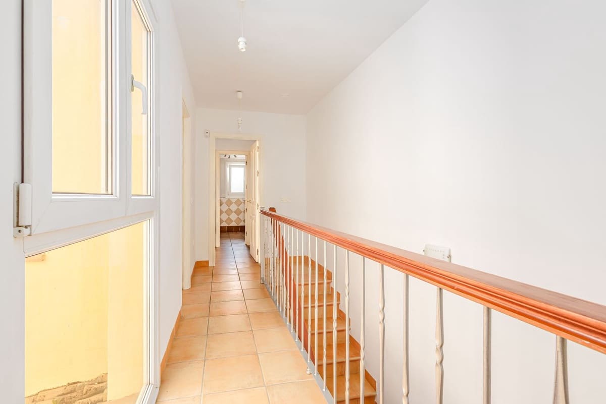 3 Zimmer Haus zu verkaufen in Alhaurin Golf mit Pool Garage - 349.000 € (Ref: 9807293)