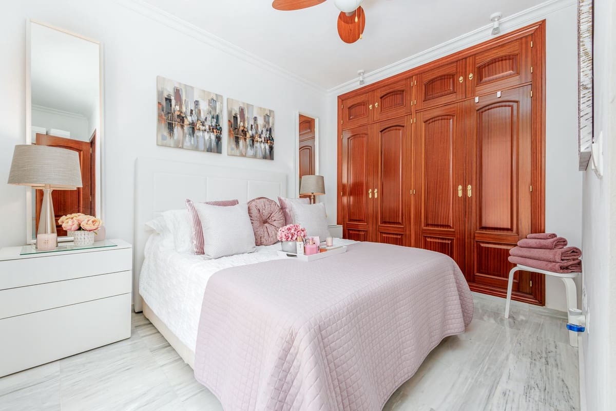 3 soverom Hus til salgs i Alhaurin Golf med svømmebasseng garasje - € 449 000 (Ref: 9810437)
