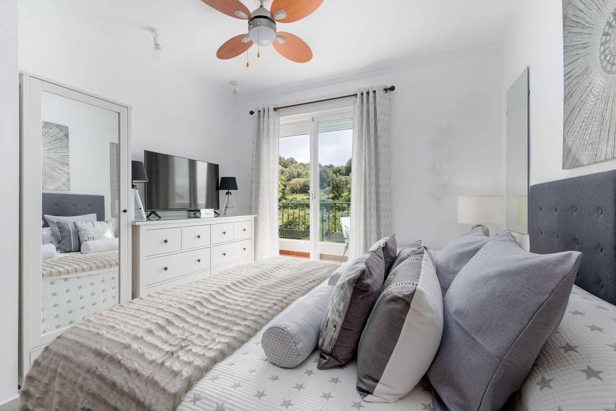 3 soverom Hus til salgs i Alhaurin Golf med svømmebasseng garasje - € 449 000 (Ref: 9810437)