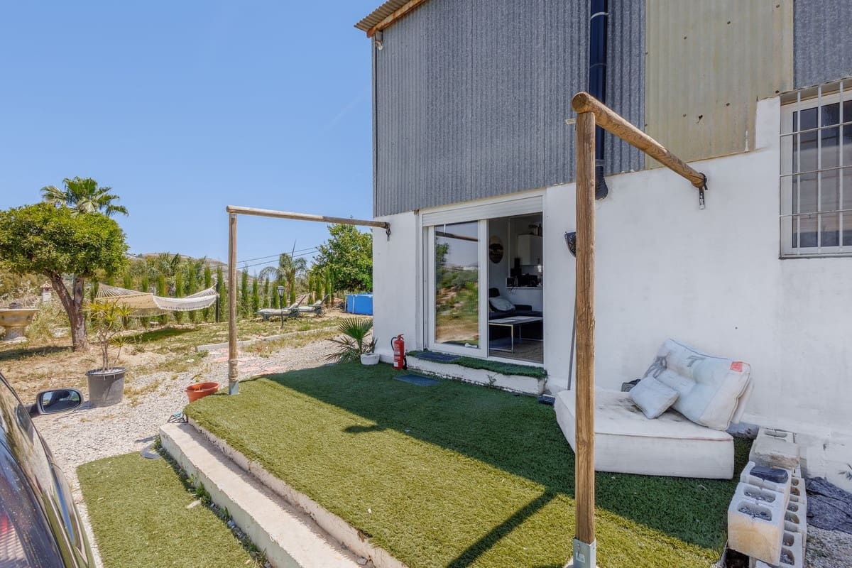 6 bedroom Villa for sale in Coin with pool garage - € 795,000 (Ref: 9861038)