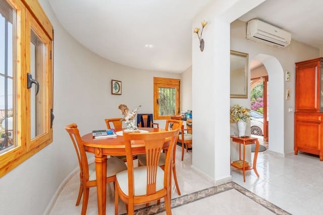 6 quarto Moradia para venda em Alhaurín el Grande com piscina garagem - 845 000 € (Ref: 9895456)