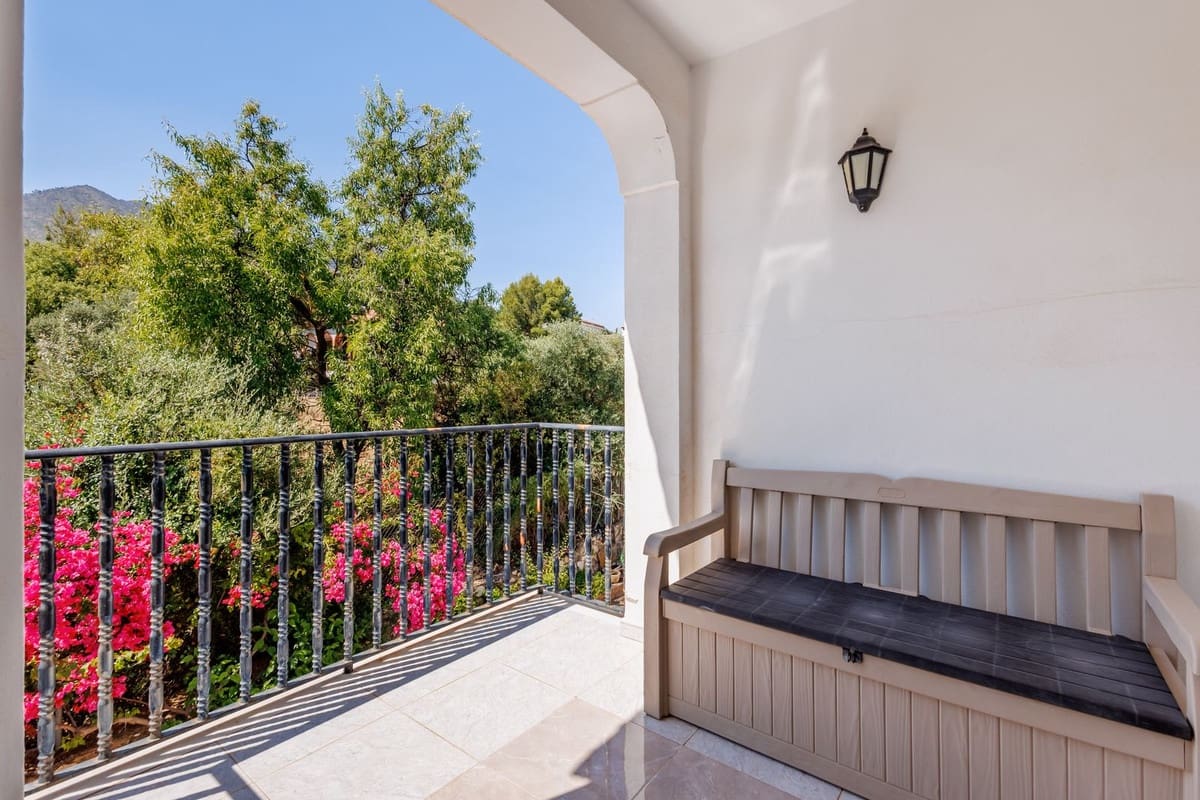 6 quarto Moradia para venda em Alhaurin el Grande com piscina garagem - 845 000 € (Ref: 9895456)