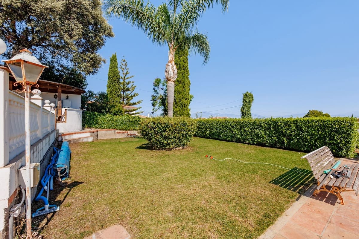 6 quarto Moradia para venda em Alhaurin el Grande com piscina garagem - 845 000 € (Ref: 9895456)