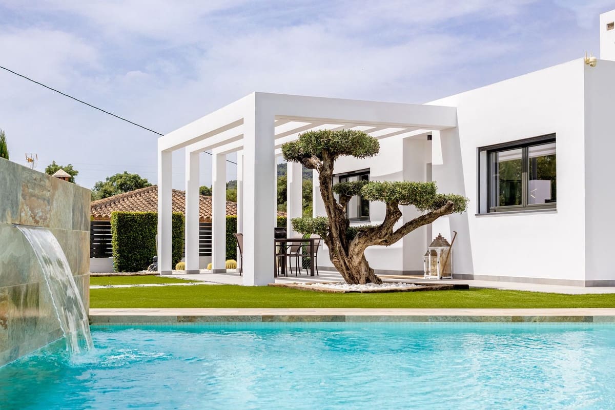 3 soverom Villa til salgs i Alhaurin el Grande med svømmebasseng - € 895 000 (Ref: 9928385)