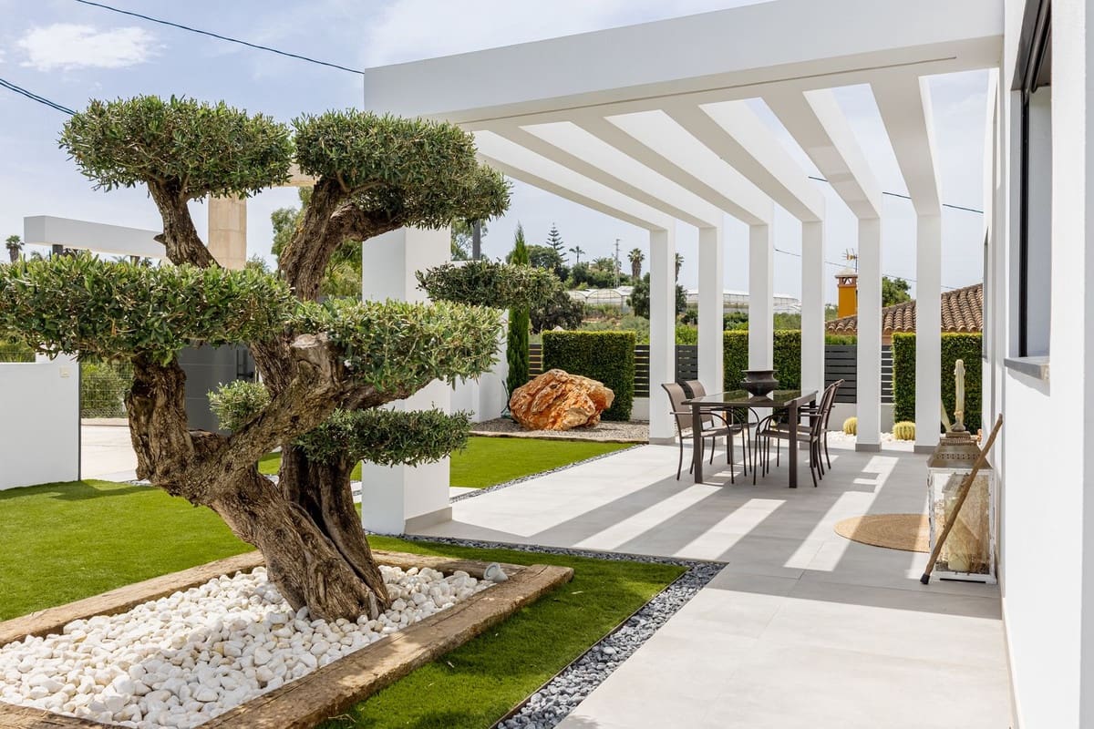 3 soverom Villa til salgs i Alhaurin el Grande med svømmebasseng - € 895 000 (Ref: 9928385)