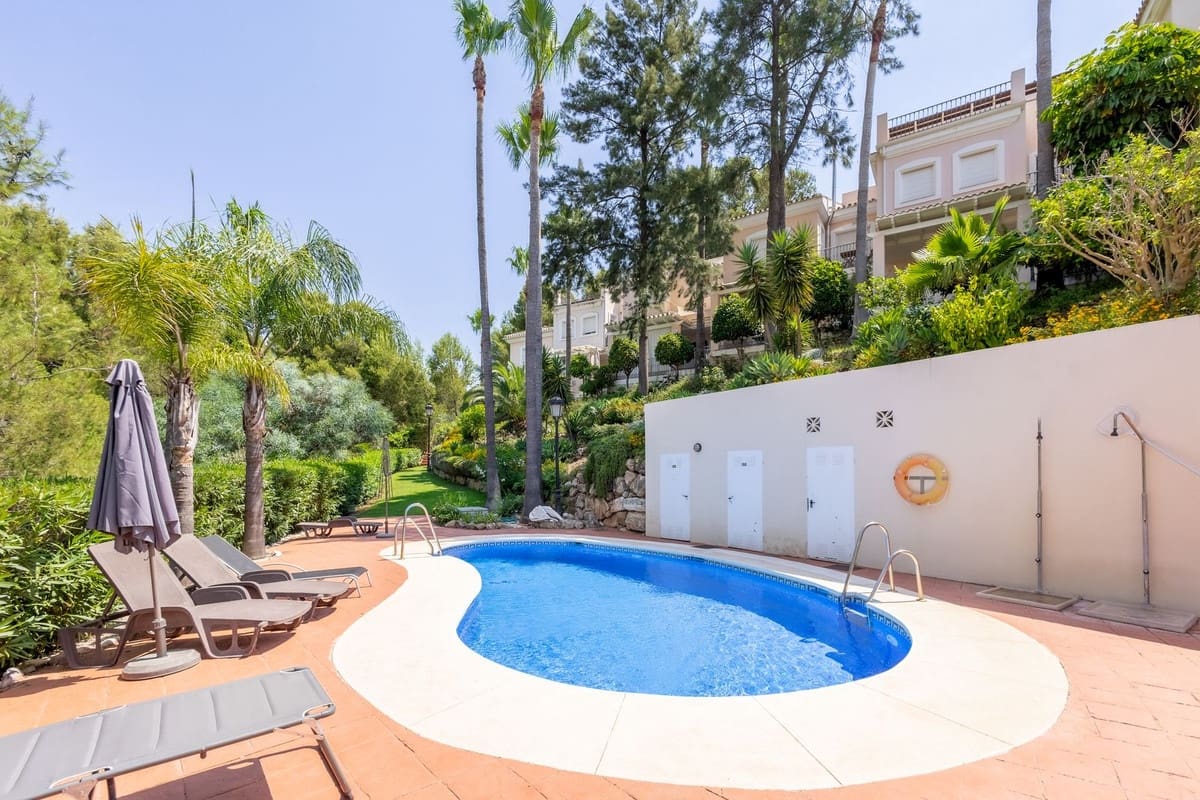 3 soveværelse Byhus til salg i Alhaurin Golf med swimmingpool garage - € 385.000 (Ref: 9946365)