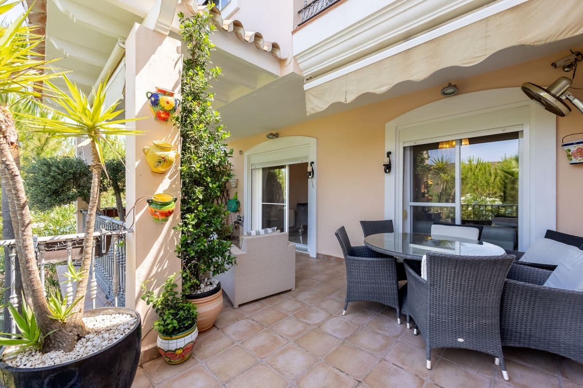 3 soveværelse Byhus til salg i Alhaurin Golf med swimmingpool garage - € 385.000 (Ref: 9946365)
