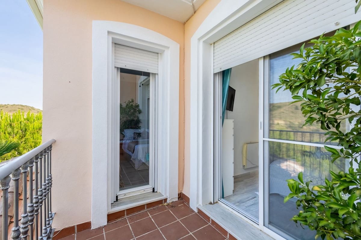 3 soveværelse Byhus til salg i Alhaurin Golf med swimmingpool garage - € 385.000 (Ref: 9946365)