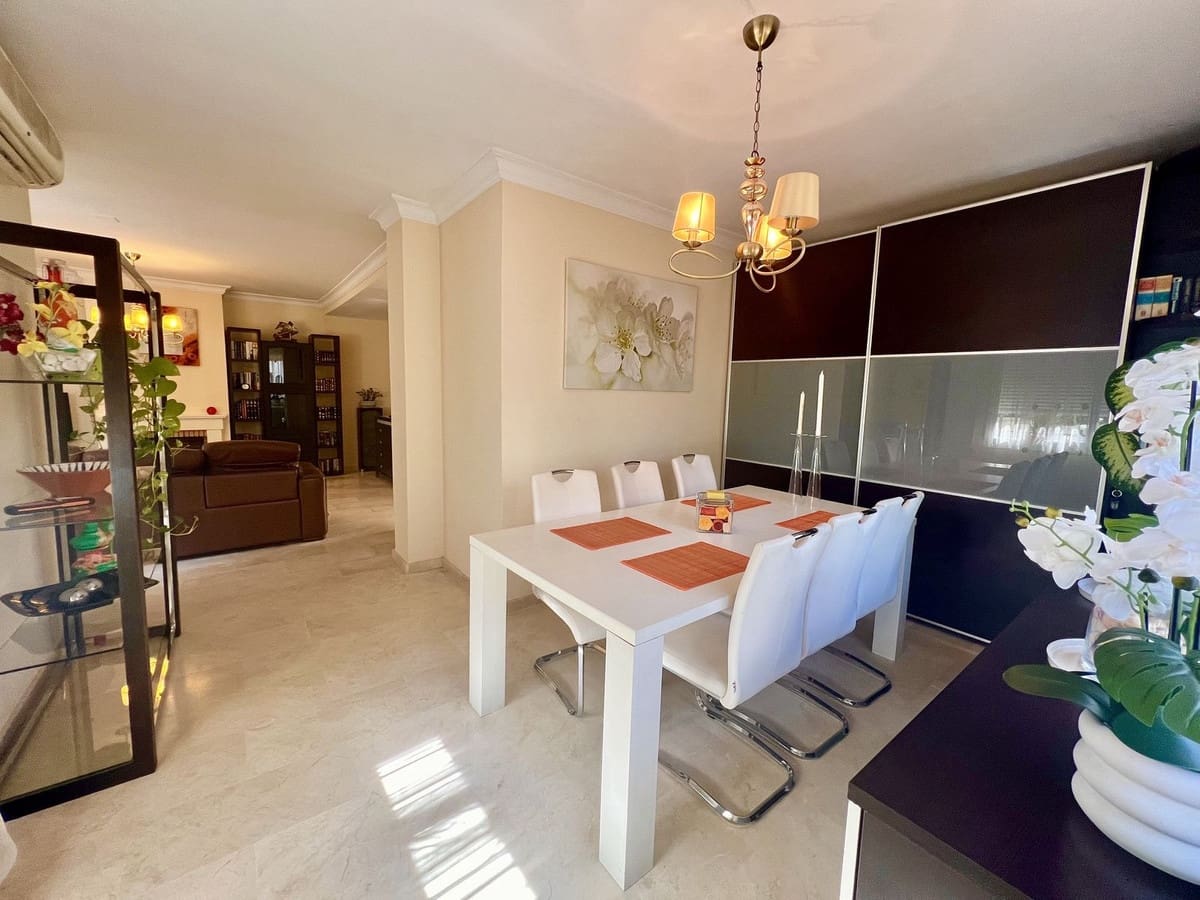 3 bedroom Townhouse for sale in Riviera del Sol - € 570,000 (Ref: 10016655)