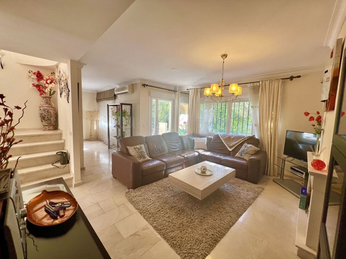 3 bedroom Townhouse for sale in Riviera del Sol - € 570,000 (Ref: 10016655)