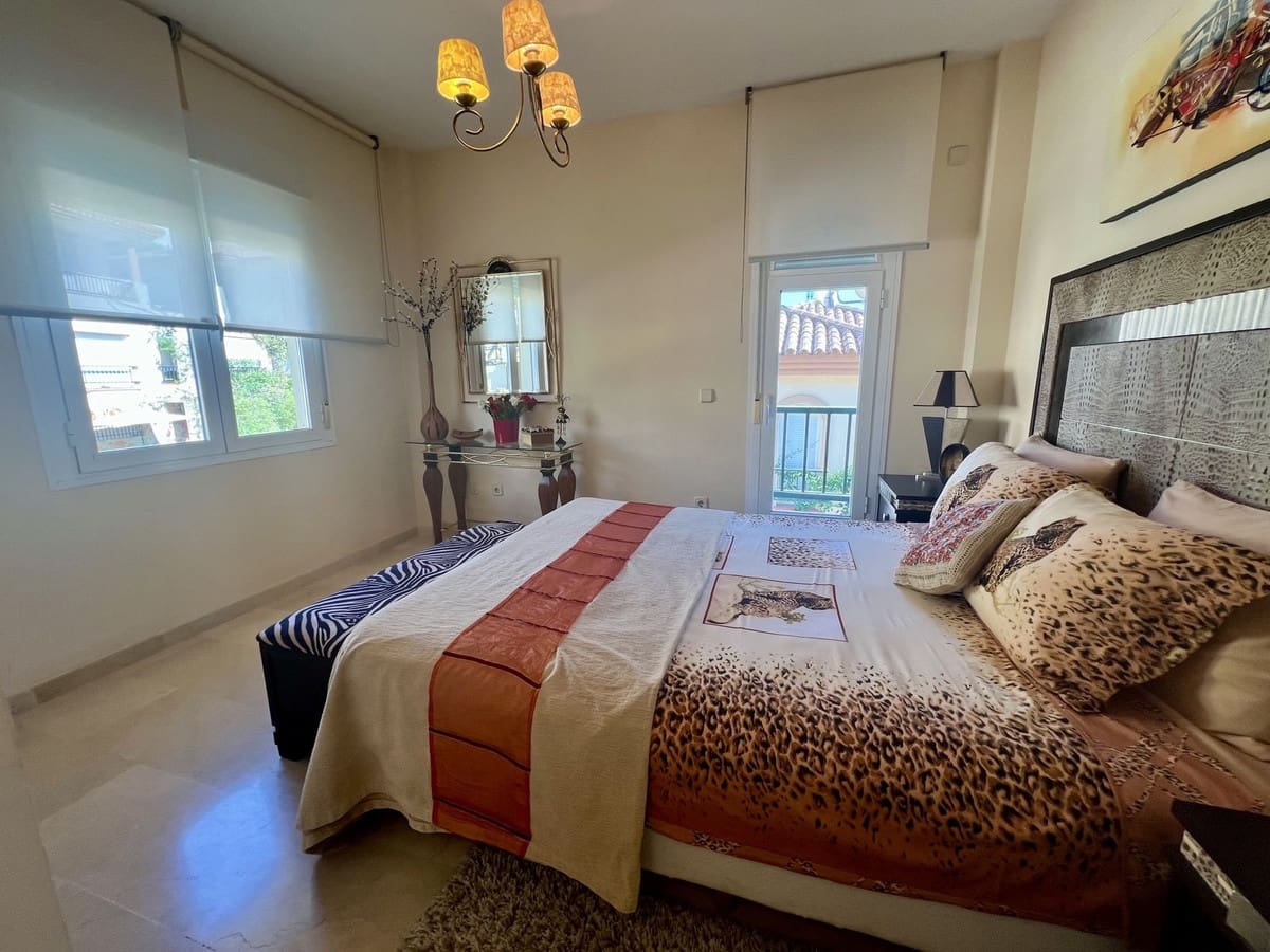 3 bedroom Townhouse for sale in Riviera del Sol - € 570,000 (Ref: 10016655)