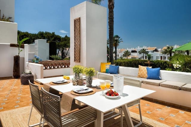Apartamento de 2 habitaciones en Marbella en venta con piscina garaje - 1.390.000 € (Ref: 10041831)
