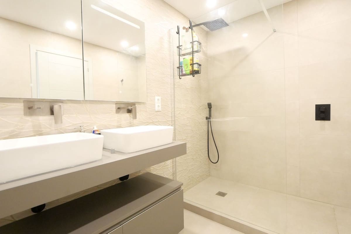 3 Zimmer Penthouse zu verkaufen in Marbella mit Pool Garage - 1.839.000 € (Ref: 10049857)