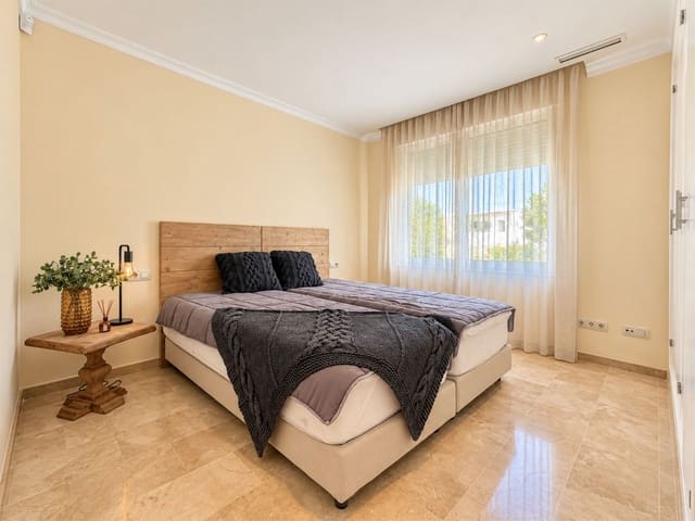 3 quarto Penthouse para venda em La Mairena, Ojen com piscina garagem - 595 000 € (Ref: 10065089)