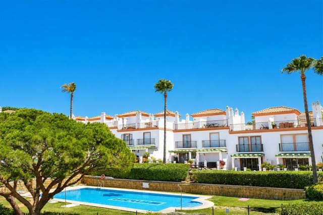 2 quarto Moradia em Banda para venda em Cabopino, Marbella com piscina garagem - 525 000 € (Ref: 10085015)