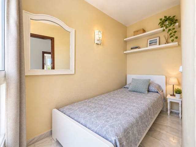 2 chambre Appartement à vendre à Cabopino, Marbella avec piscine garage - 595 000 € (Ref: 10088625)