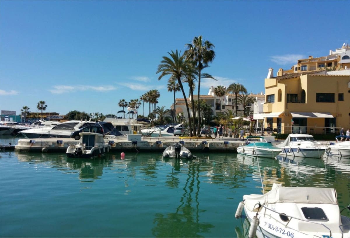 2 chambre Appartement à vendre à Cabopino avec piscine garage - 595 000 € (Ref: 10088625)